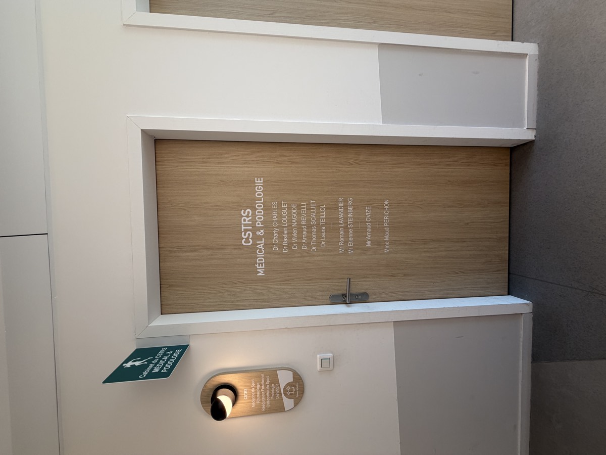 Porte du cabinet CSTRS Médical & Podologie, Lavandier & Steinberg